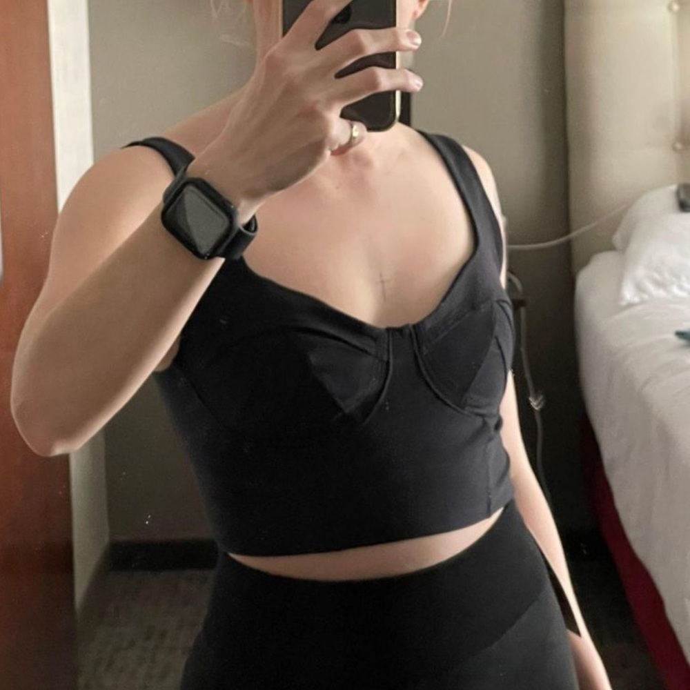 Black fabletics top